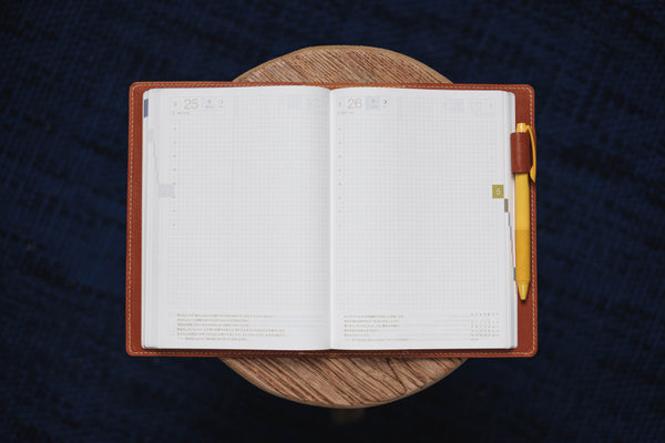 6 COULEURS - Couverture de carnet en cuir grainé avec fermeture élastique A5/Hobonichi/Midori MD orange-marron