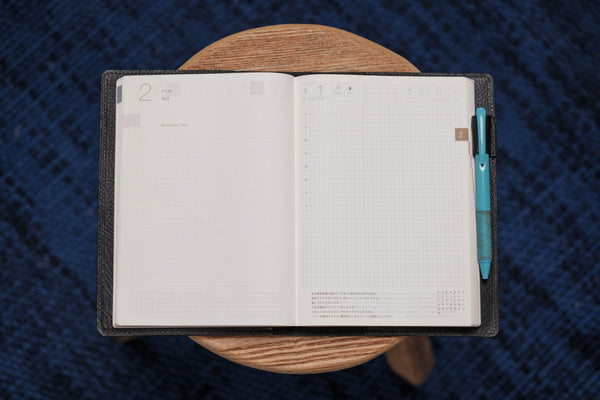6 COULEURS - Couverture de carnet en cuir grainé avec fermeture élastique A5/Hobonichi/Midori MD