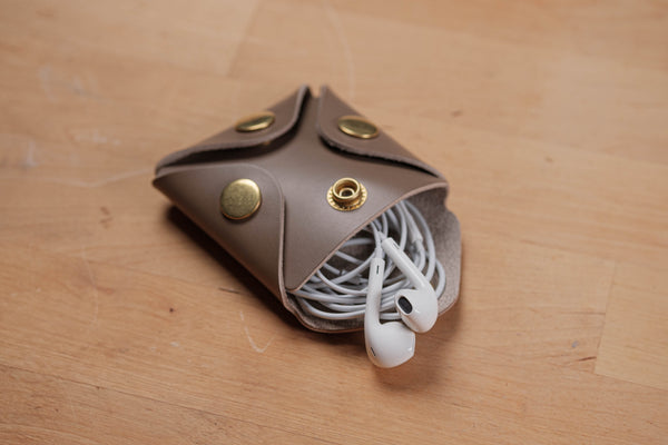 13 COLORS - Vegetable-tanned Leather Square Coin Purse, Utility Pouch - Eternal Leather Goods