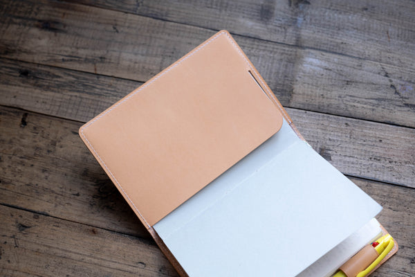 Couverture de carnet à fermeture élastique naturelle A6/Hobonichi/Midori MD