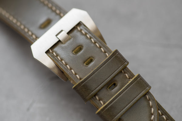 Olivgrünes konisches Standardarmband aus Shell Cordovan-Leder für Panerai (22, 24 oder 26 mm)