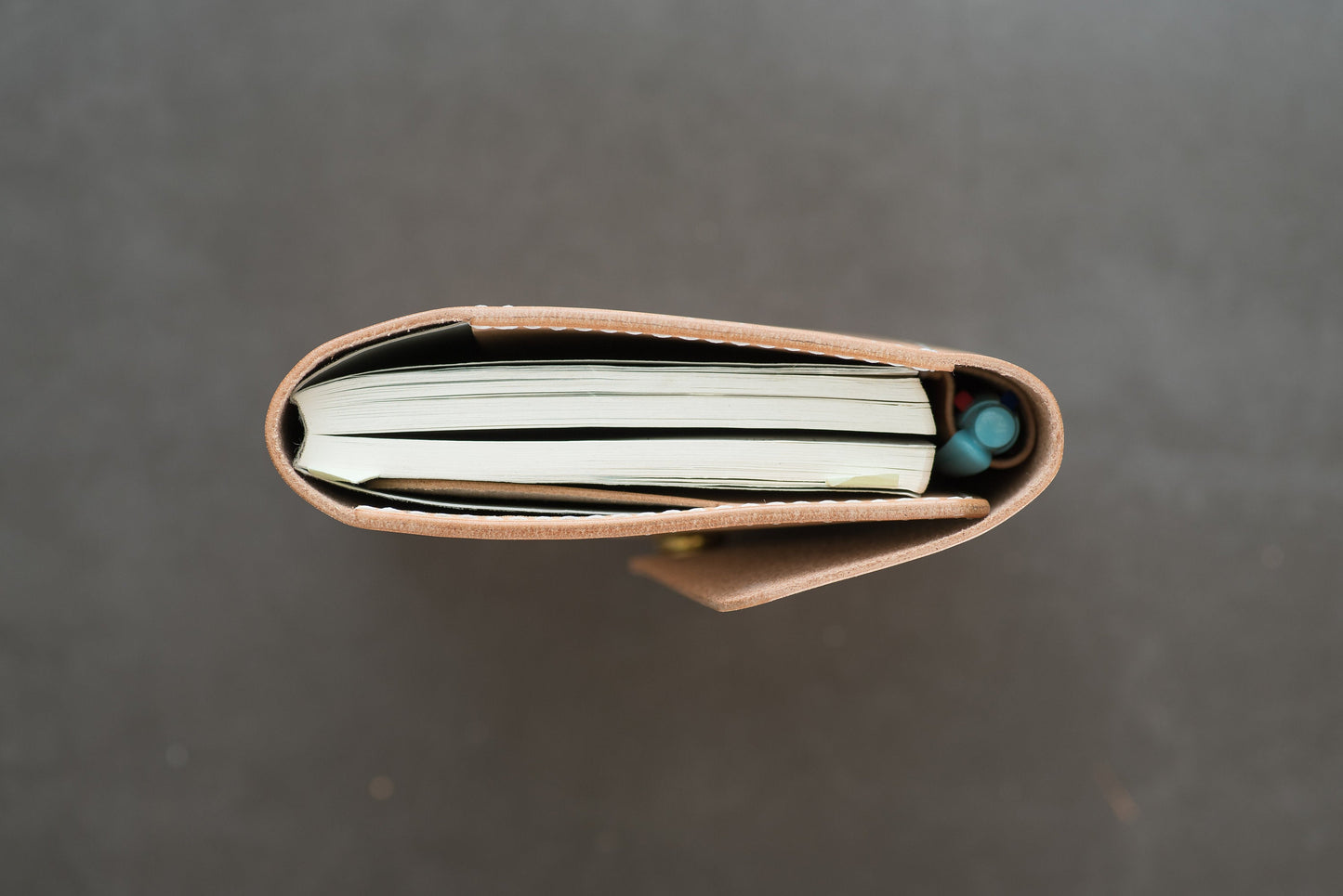 Couverture de carnet à trois volets en cuir naturel A6/Hobonichi/Midori MD