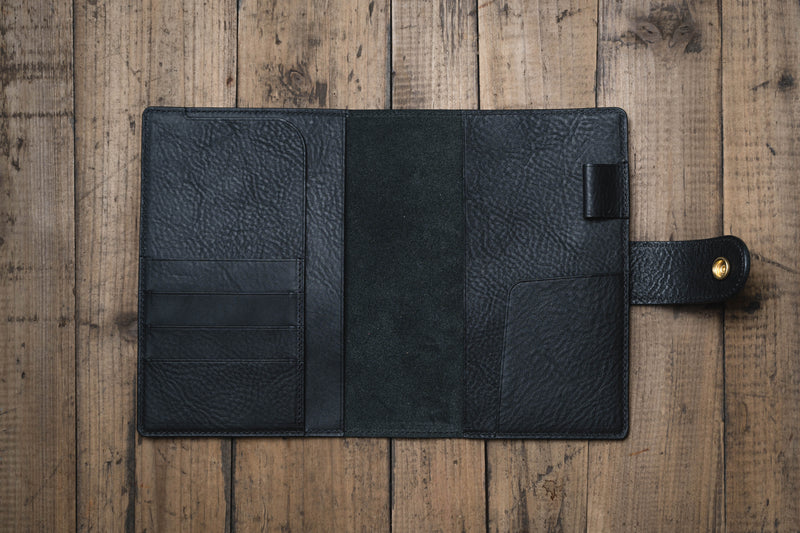 6 COULEURS - Couverture de carnet B6/Stalogy en cuir grainé naturel avec fermeture à pression et emplacements pour cartes