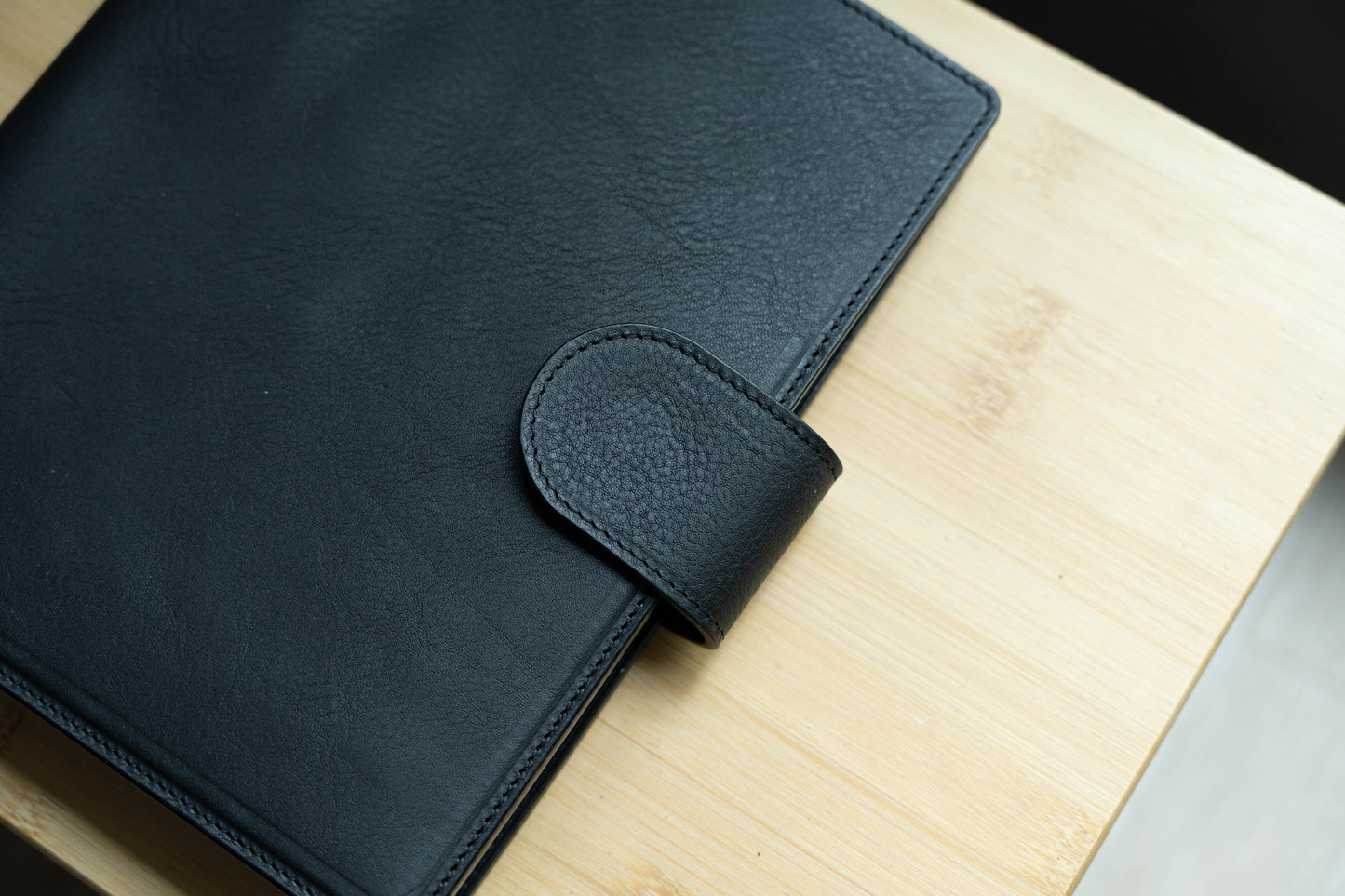 A5 Pebbled Leather Ring Organizer with Krause rings