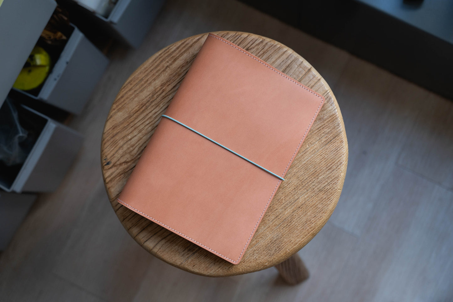 13 COULEURS - Couverture en cuir A5/Hobonichi Cousin/Seven Seas Buttero avec fermeture élastique