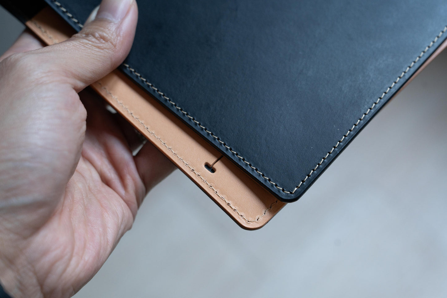 Carnet classique Buttero Moleskine personnalisable avec couverture en cuir bicolore