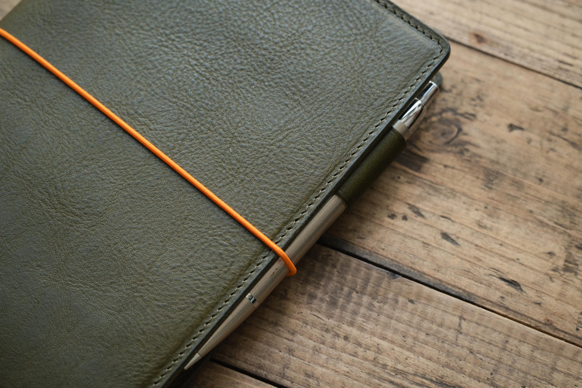 B6 Pebbled Leather Elastic Notebook Cover - Classic Layout