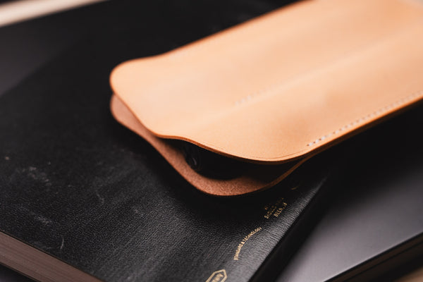 Double Buttero Leather Pen Sleeve | 13 Colors