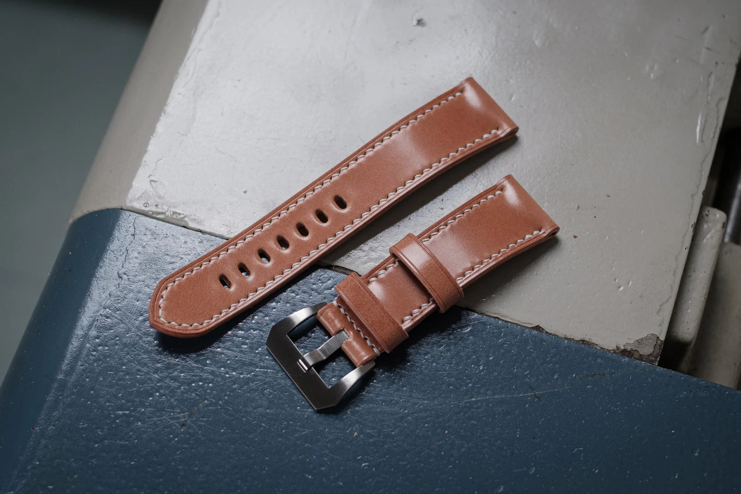 Bracelet fuselé standard en cuir Cordovan vert olive pour Panerai (22, 24 ou 26 mm)