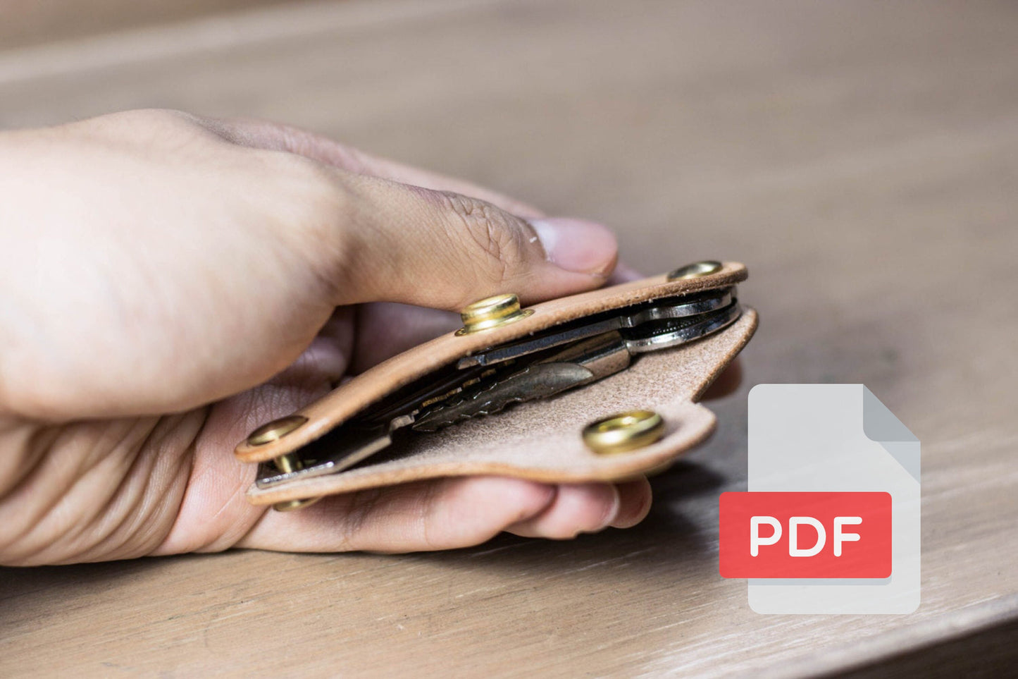 Modèle PDF de porte-clés pivotant en cuir n° 32 - Patron numérique pour le travail du cuir - Formats A4 et Lettre