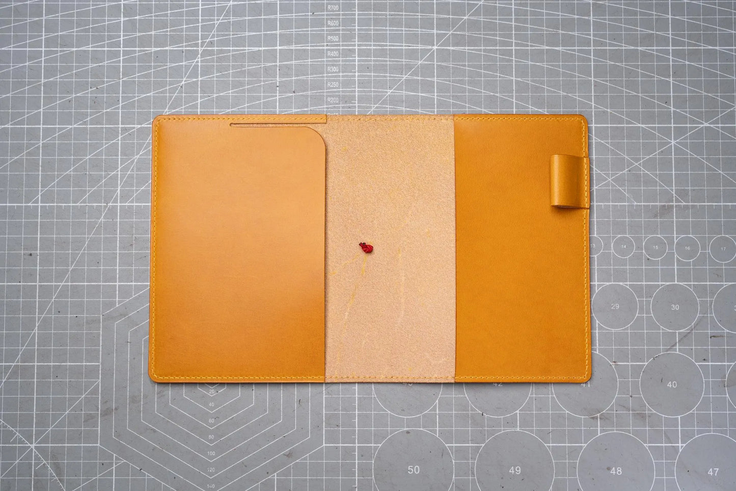 A6+/Hibino/5-Year Hobonichi Buttero Leather Elastic Closure Notebook Cover