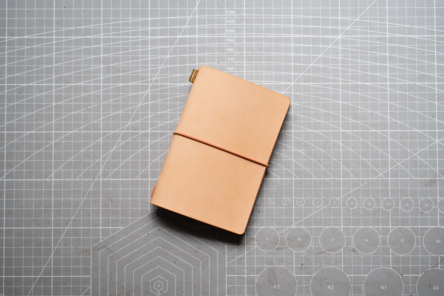 Natural Buttero Leather Traveler's Notebook Cover with light brown elastics