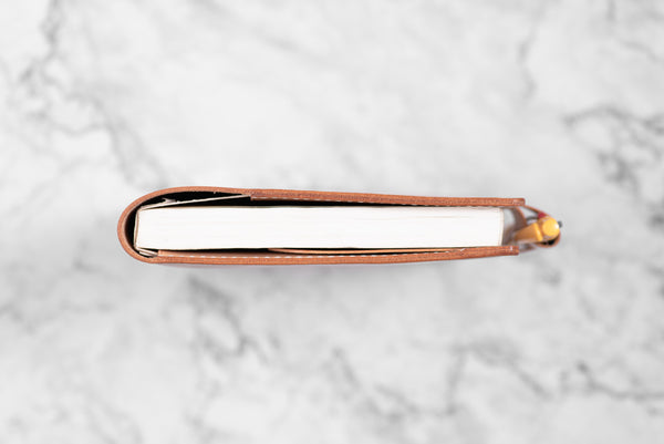 A5/Hobonichi Cousin/Seven Seas Natural Leather Interlocking Pen Loop closure Notebook Cover with card pockets
