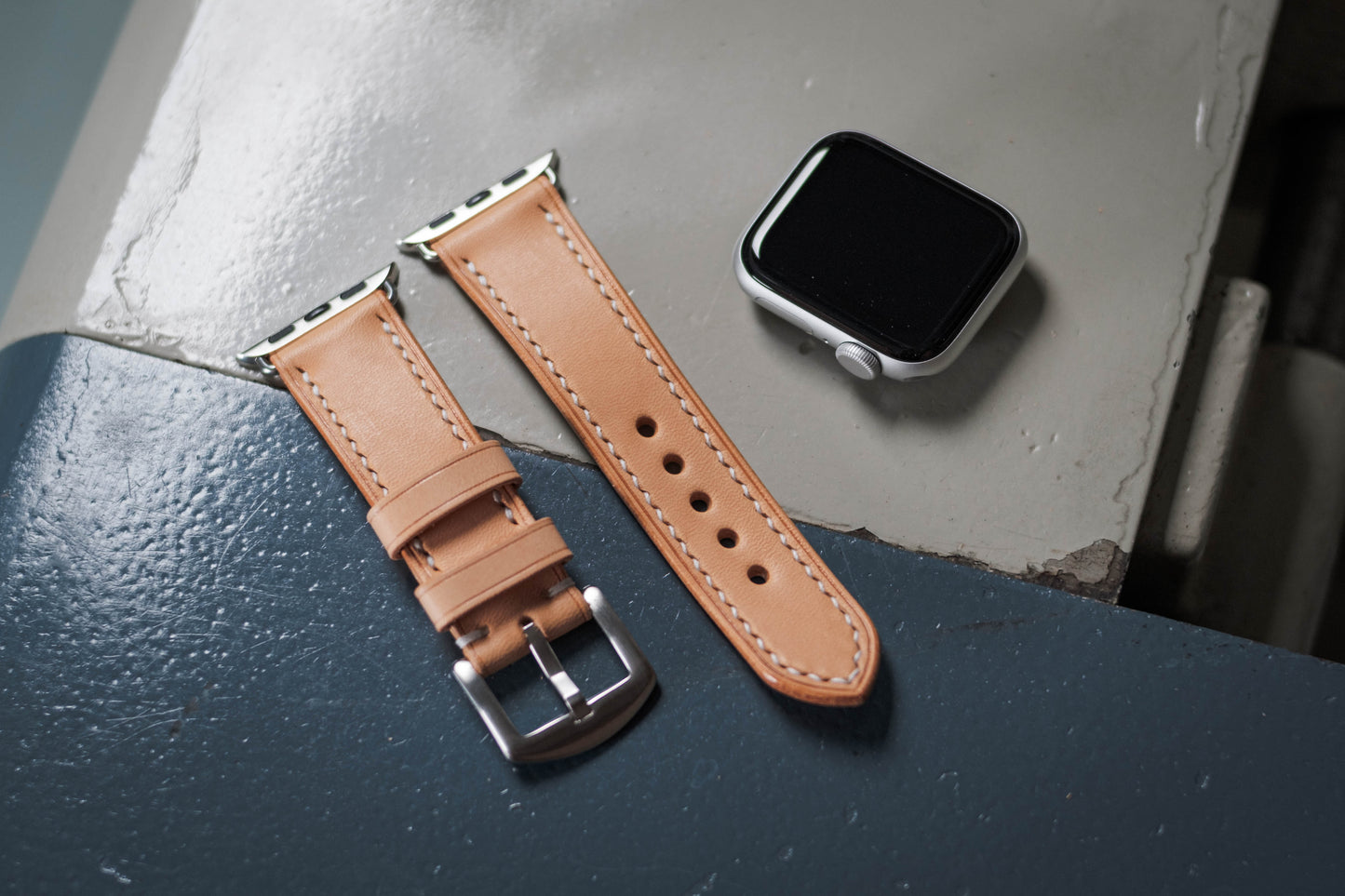 Bracelet de montre basique en cuir naturel pour Apple Watch