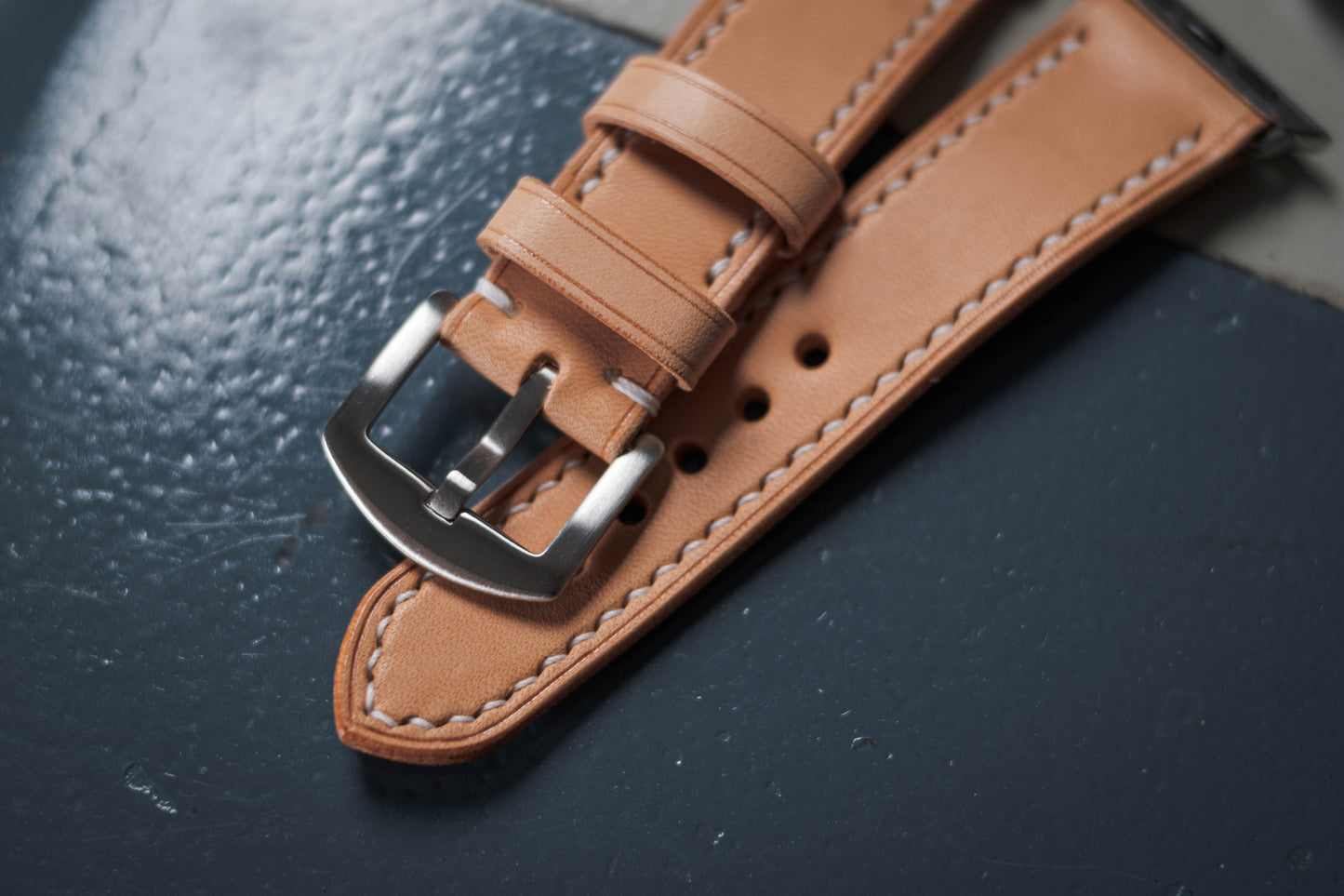 Bracelet de montre basique en cuir naturel pour Apple Watch
