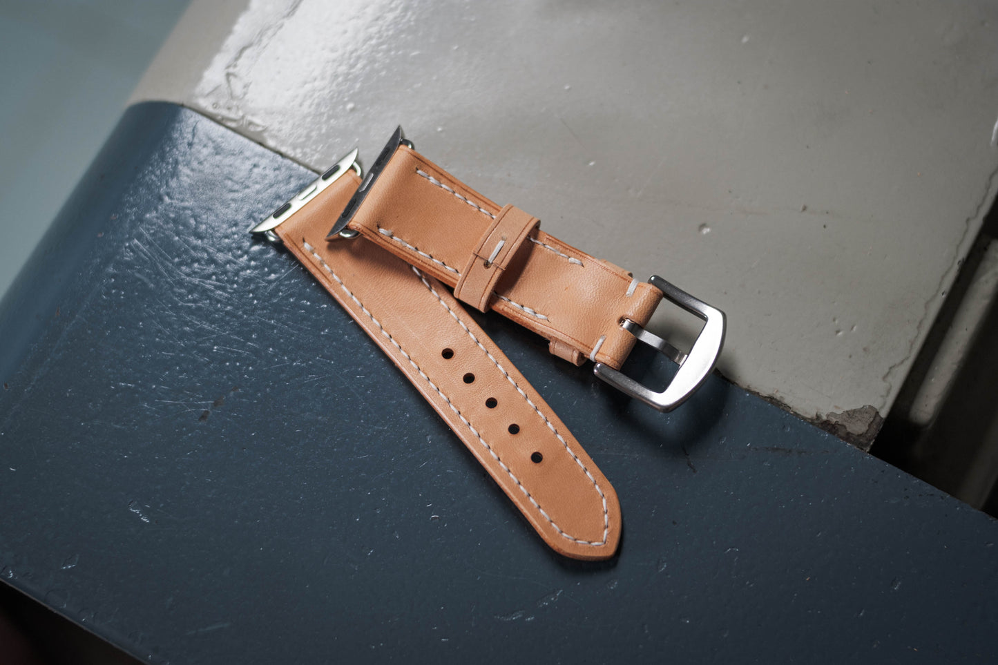 Bracelet de montre basique en cuir naturel pour Apple Watch