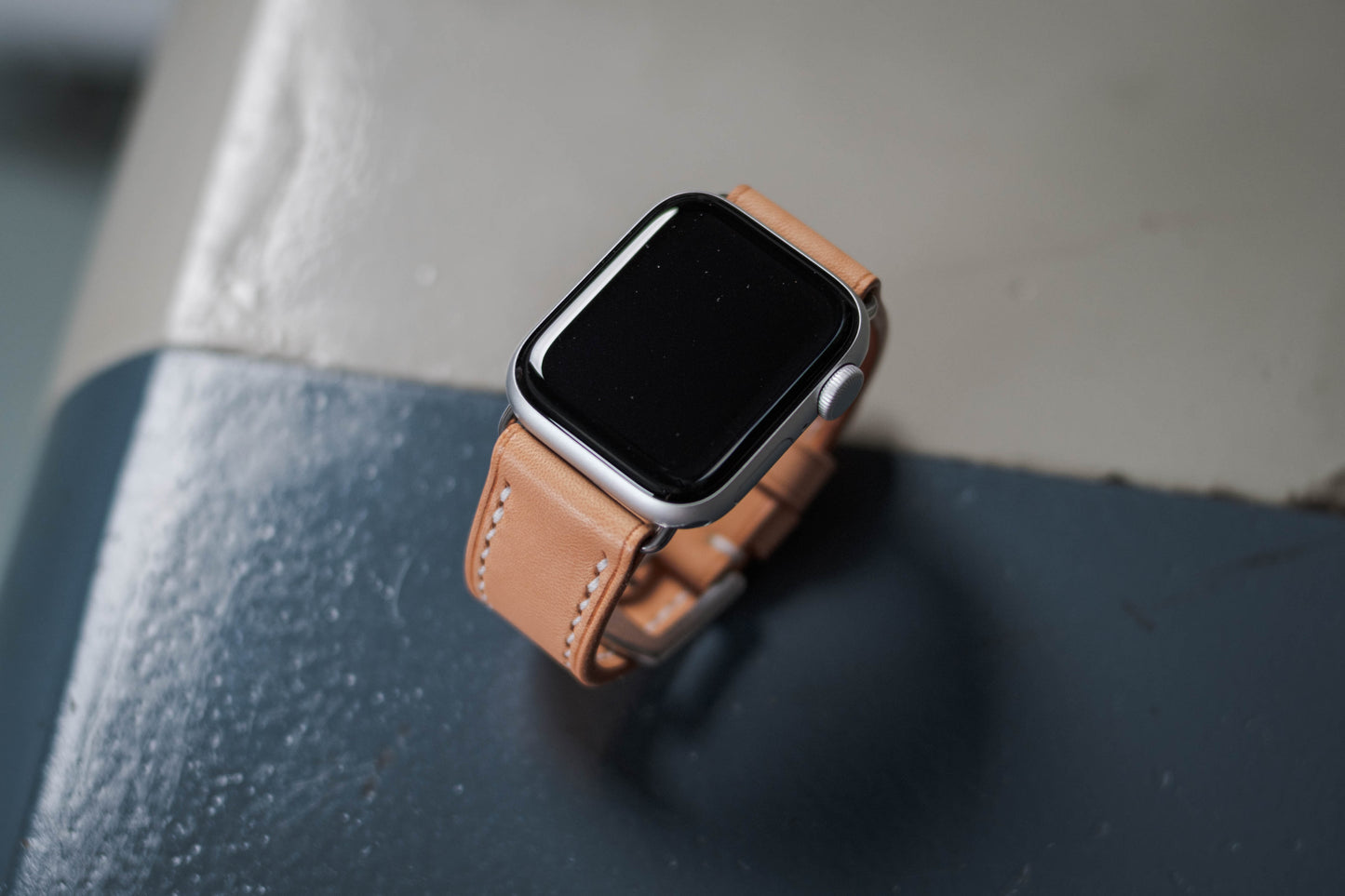 Bracelet de montre basique en cuir naturel pour Apple Watch