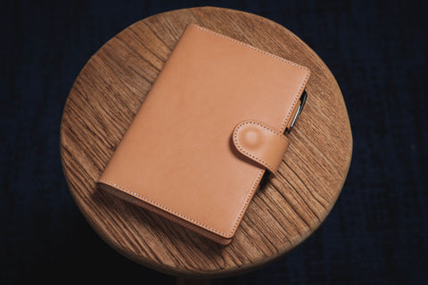 6 COLORS - B6/Stalogy Natural Snap Closure Vegetable-tanned Leather Notebook Cover with Card Slots