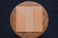 Couverture en cuir Hobonichi Weeks (MEGA) minimaliste et naturelle