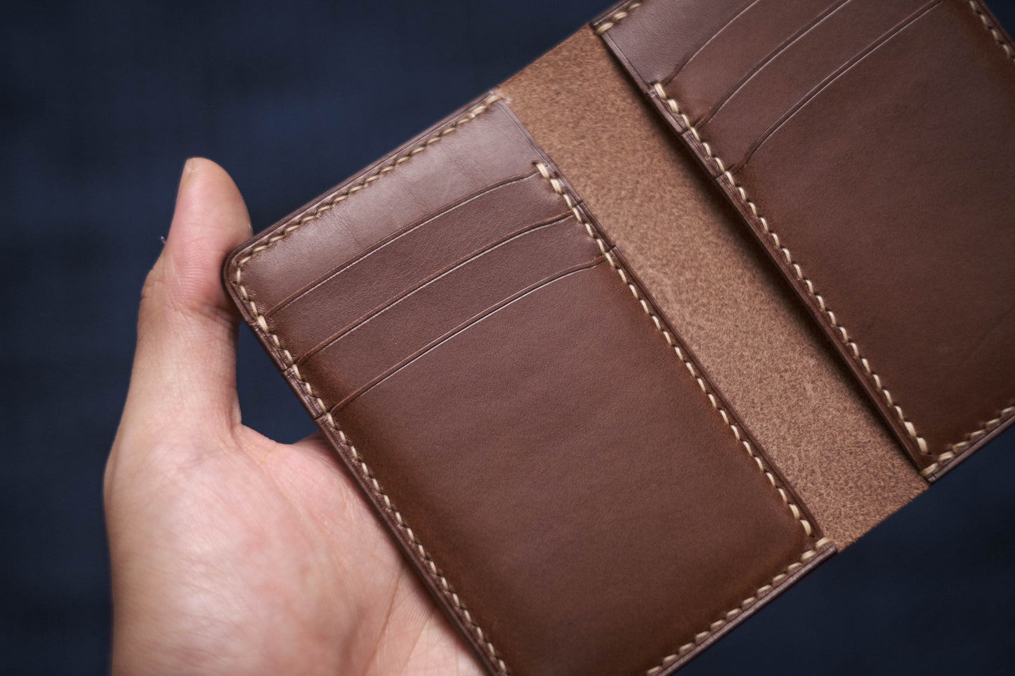 Portefeuille vertical en cuir marron Buttero
