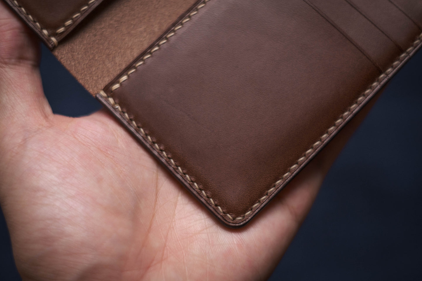 Portefeuille vertical en cuir marron Buttero