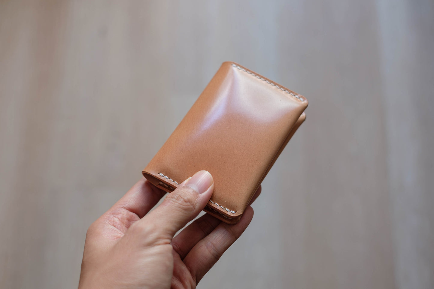 7 COULEURS - Portefeuille à cartes plié en cuir Shell Cordovan