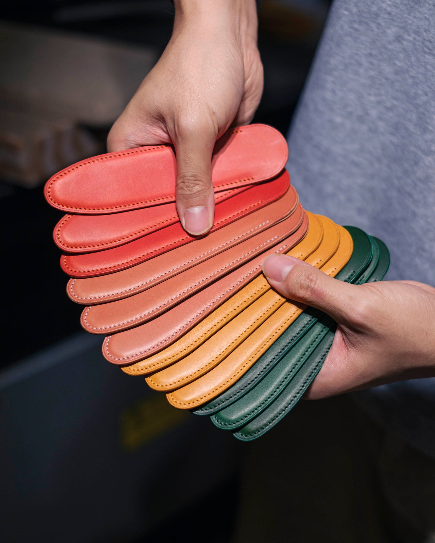 13 COULEURS - Étui en cuir Buttero pour stylo individuel