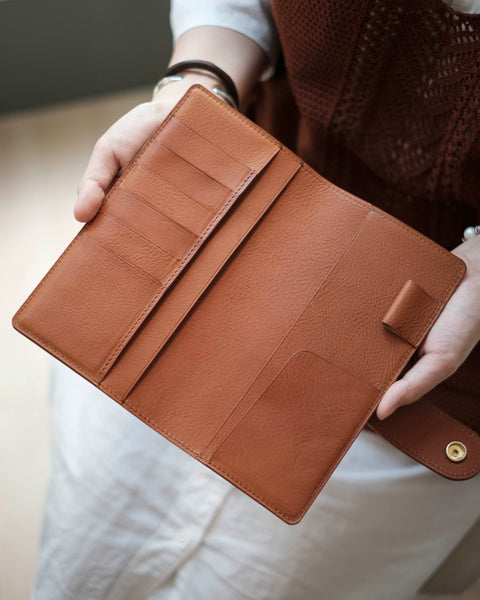 6 COLORS - The Weeks Wallet in Pebbled Leather