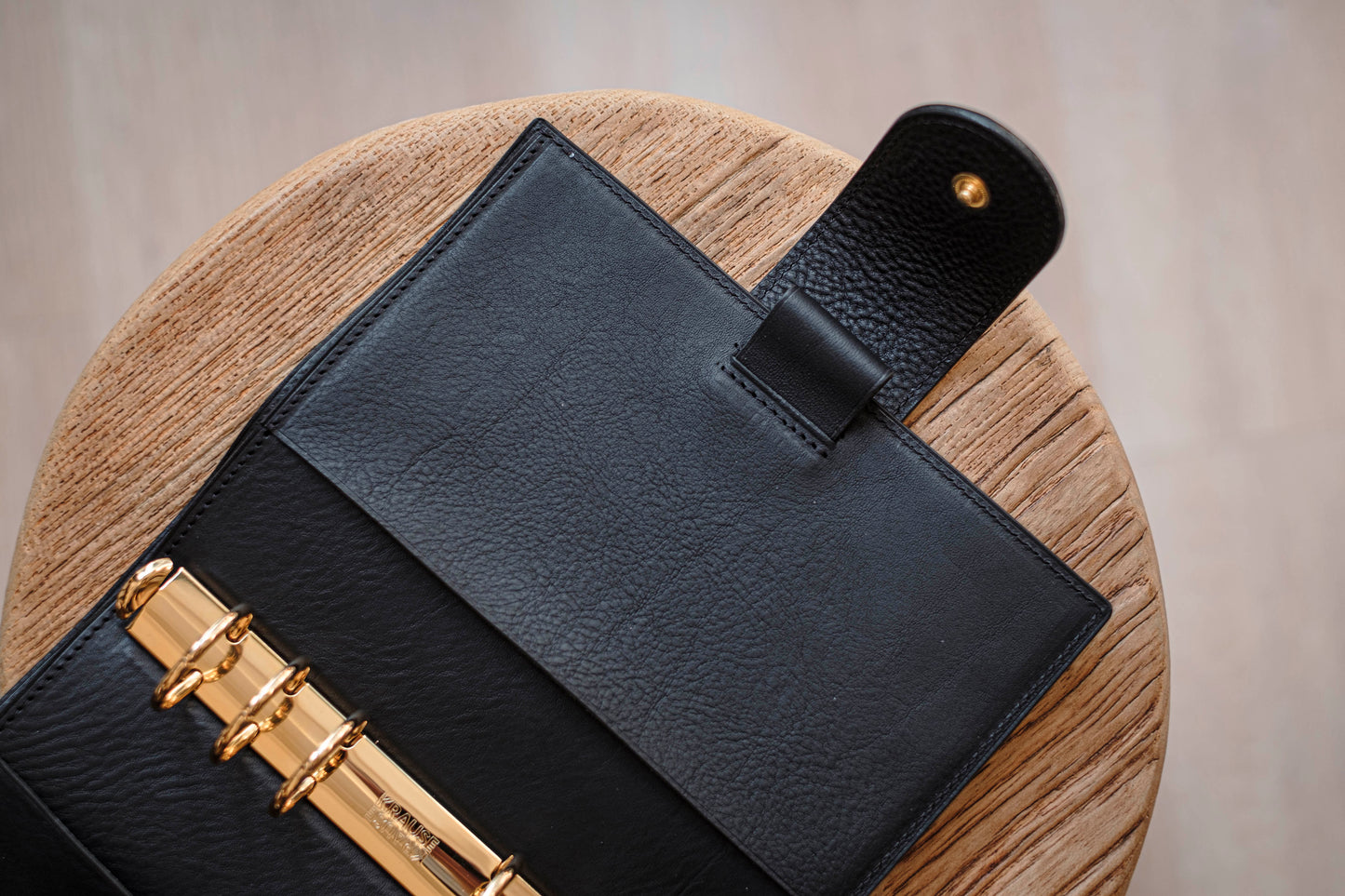 Personal "Big Back Pocket" Pebbled Leather Ring Organizer with Krause rings