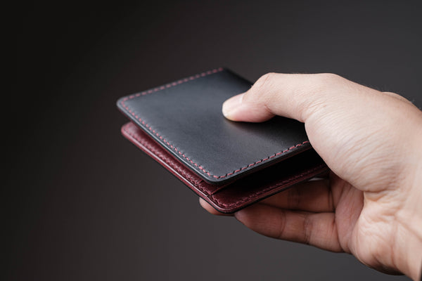 Black/Burgundy Leather 4-Slot Vertical Card Wallet