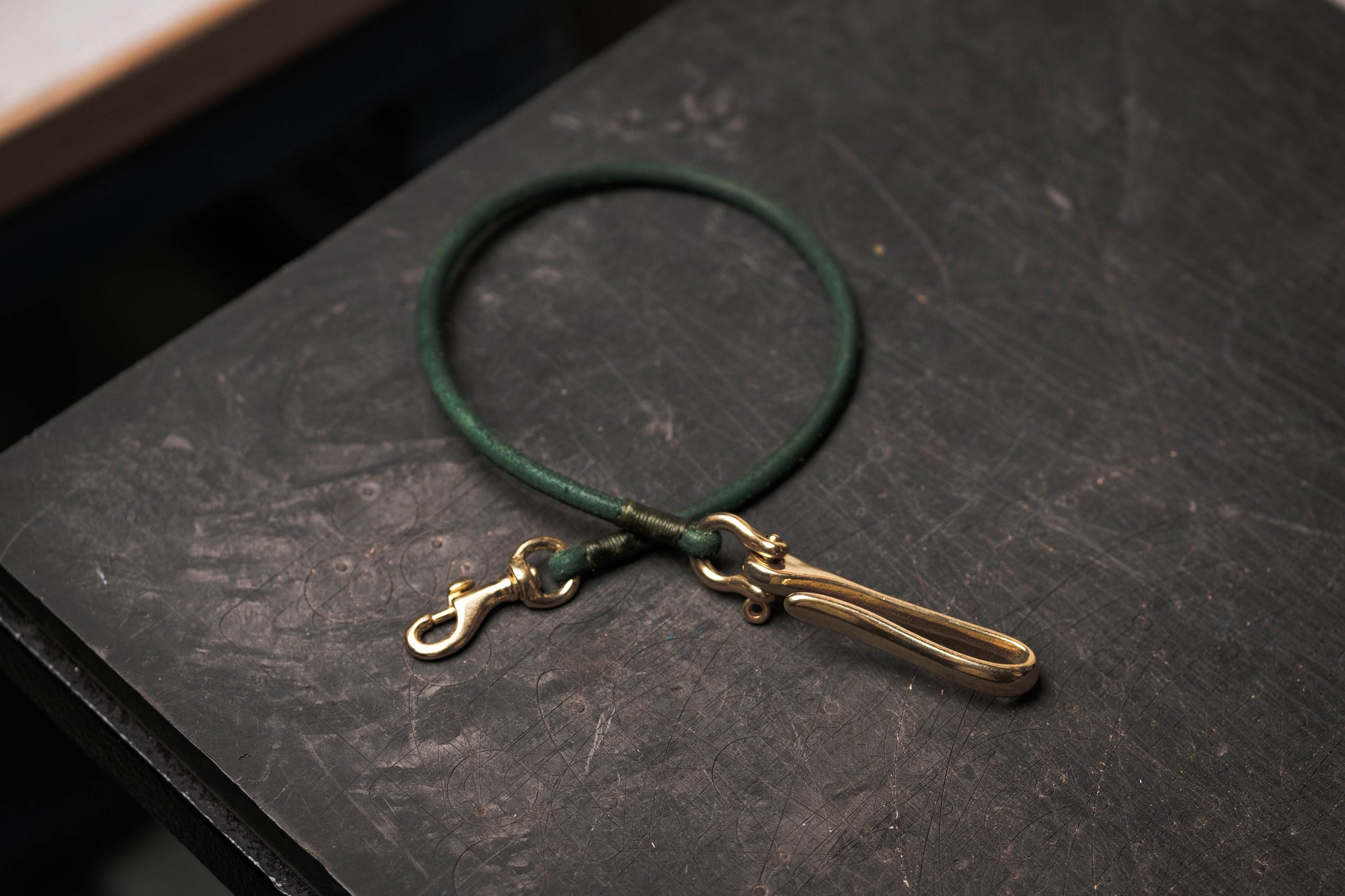Green Vegetable-tanned Leather Cord Wallet Rope with Fish Hook