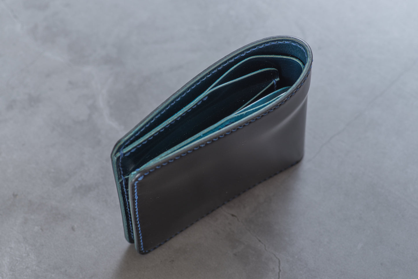 CUSTOMIZABLE - 6-Slot Black and Navy Blue Shell Cordovan Leather Billfold Wallet