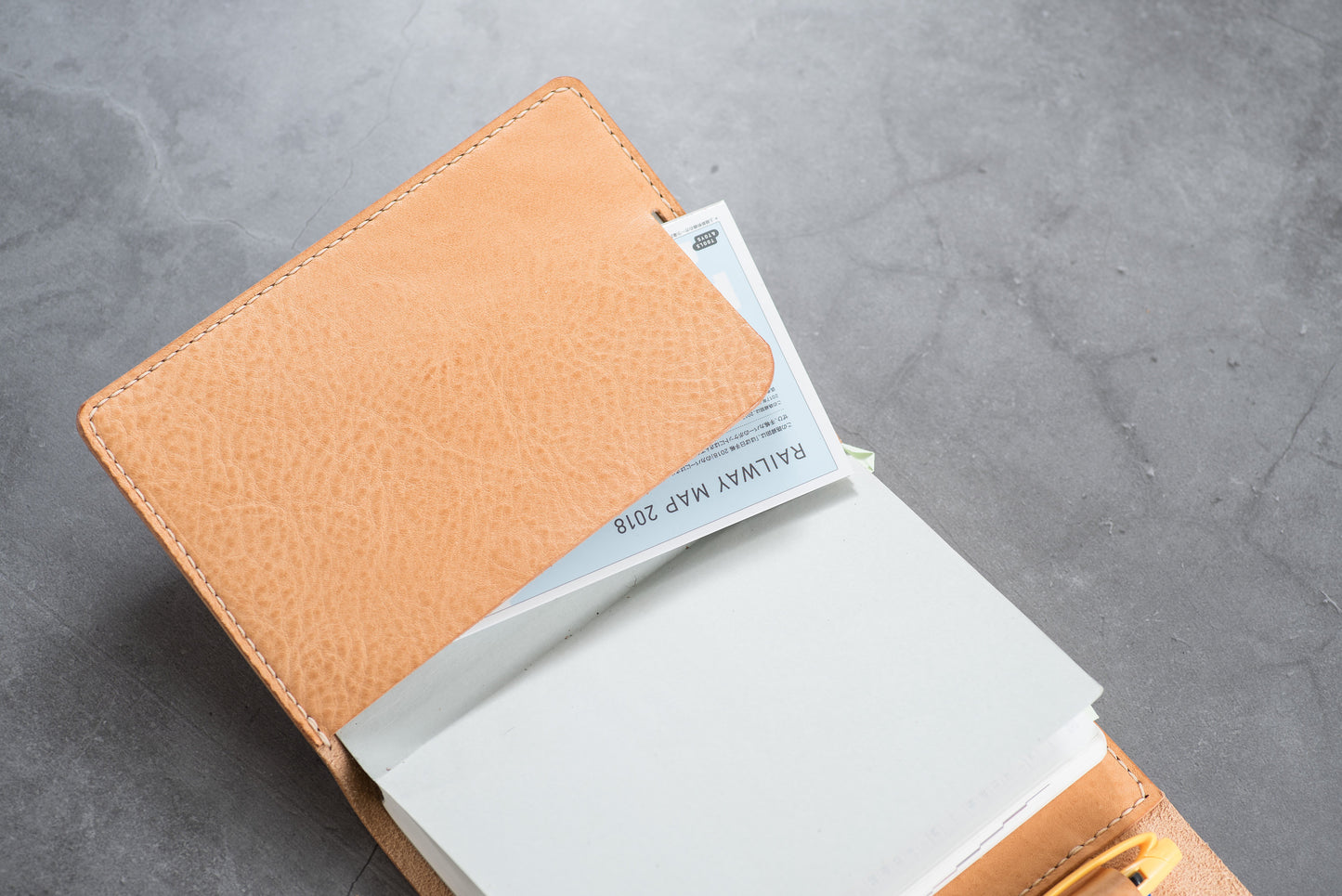 6 COULEURS - Couverture de carnet à trois volets en cuir grainé naturel A6/Hobonichi/Midori MD