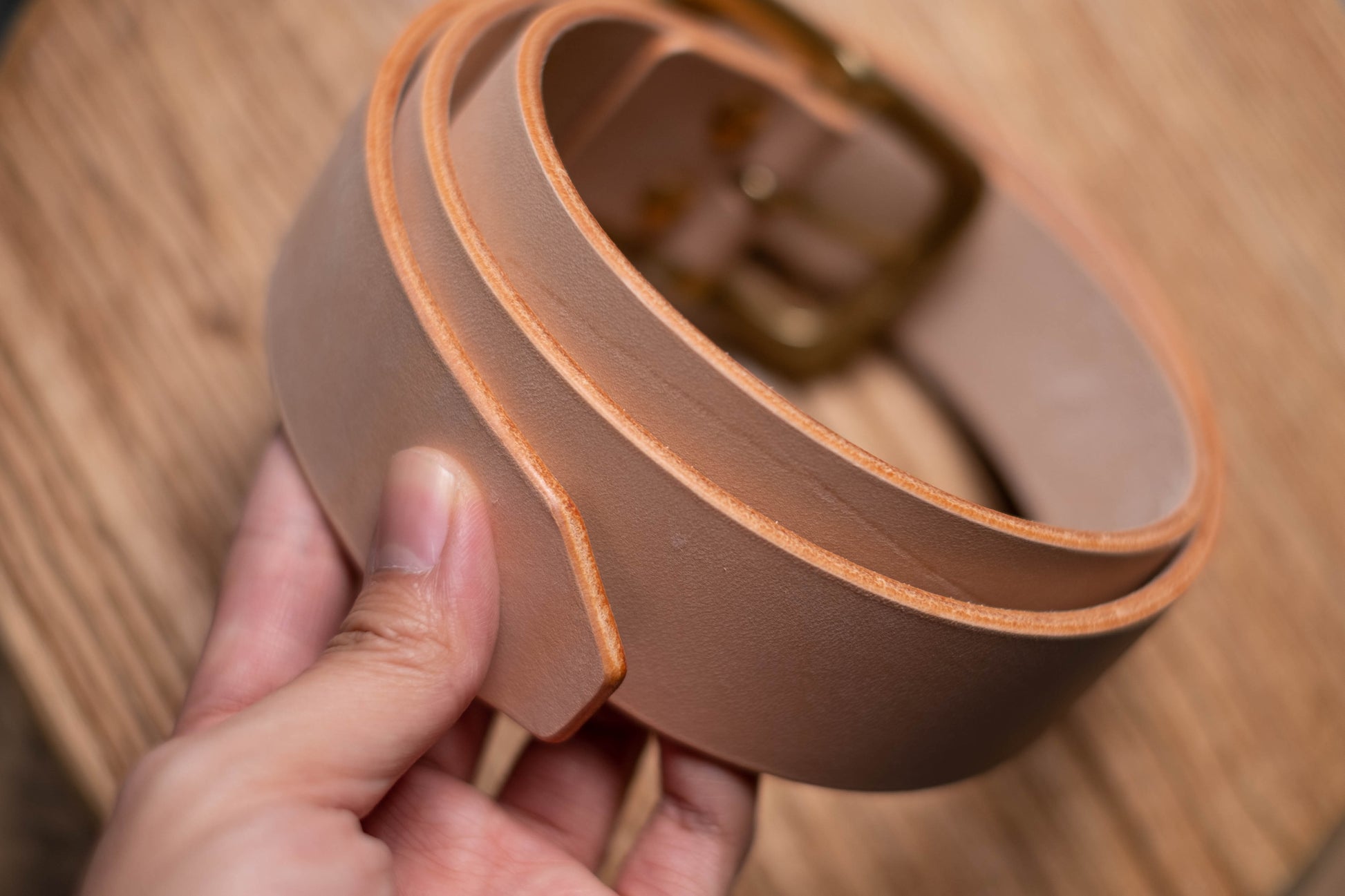 Veg-tan Leather Belt - Detail shot of hand-burnished edges