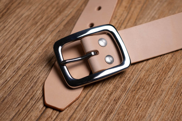 Vegetable-tanned Leather Garrison Belt -detail for Stainless Steel Buckle and Chicago screws and belt tip